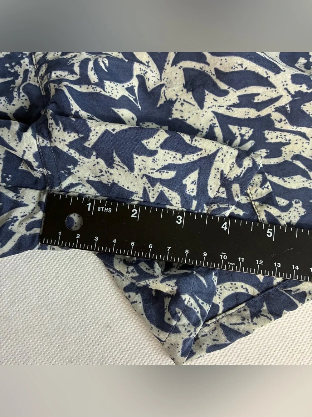 Laguna Swim Trunks Men Sz M 34-36 Blue Gray Leaf Print pockets drawstring Liner